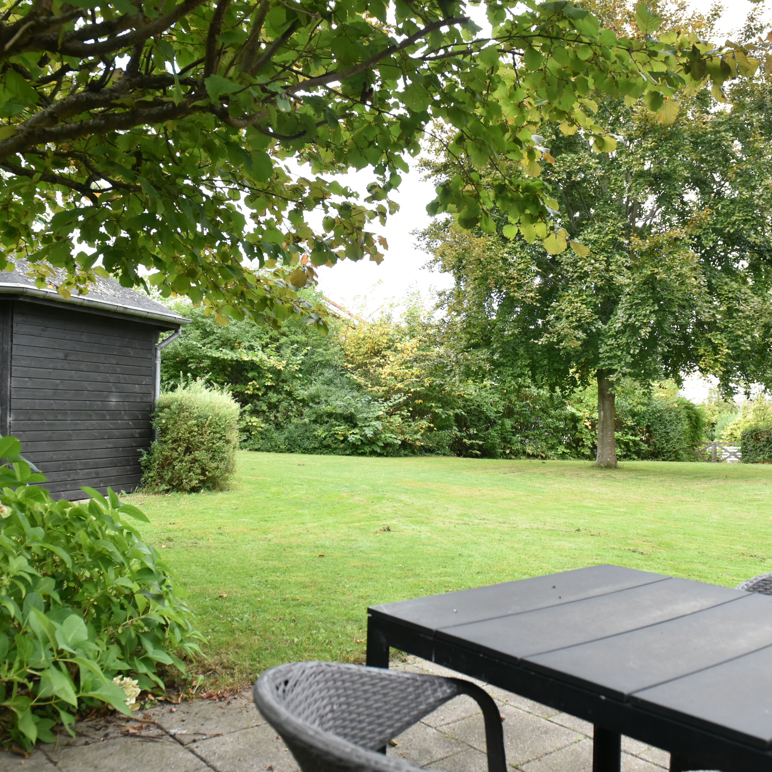 Have med skur og siddepladser hos Kristrupcentret